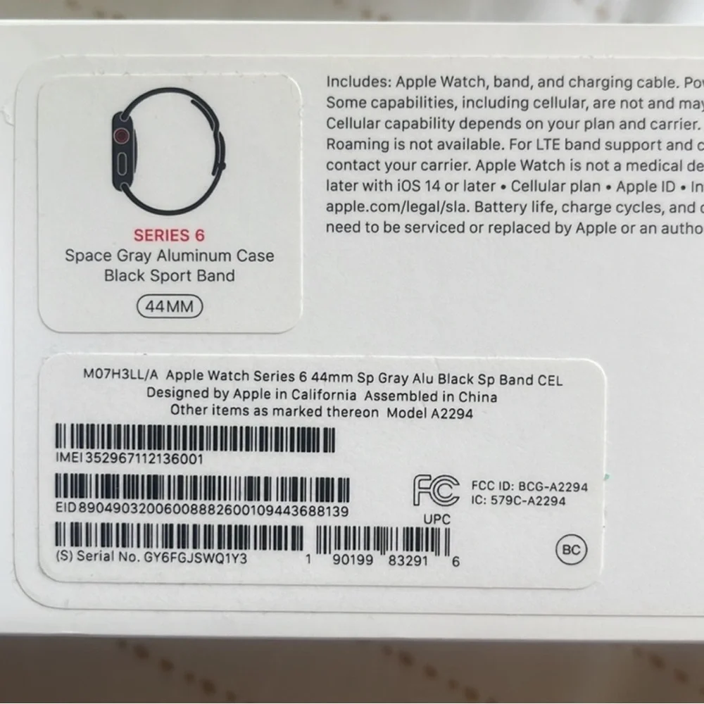 - Apple Watch⌚️‼️SERIES 6, 44 mm Space Gray Aluminum Case Black Sport Band